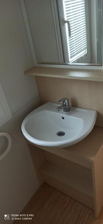 Casita Mh Acogedora Para 6 Con Jacuzzy Chiclana de la Frontera Ngoại thất bức ảnh