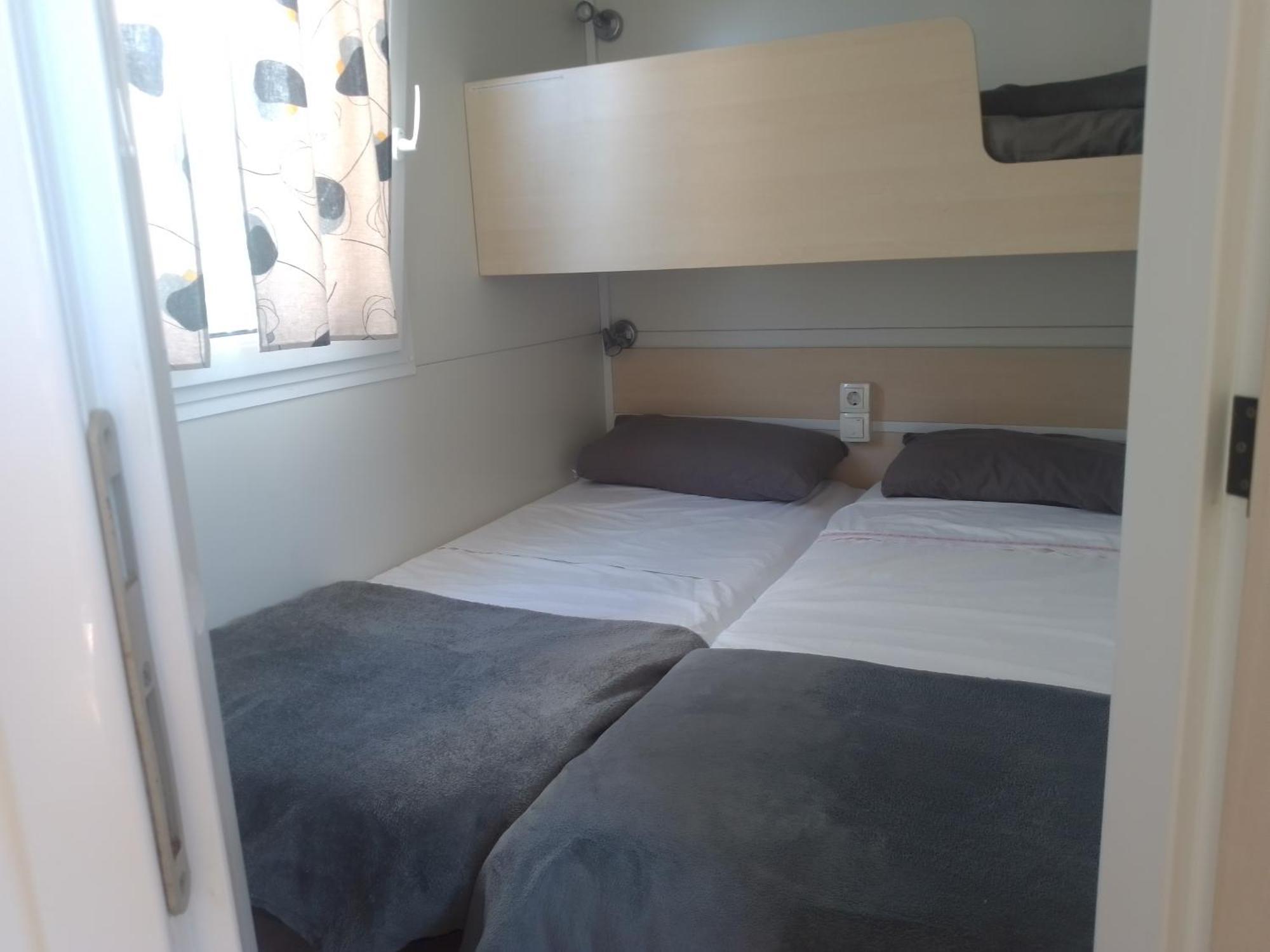 Casita Mh Acogedora Para 6 Con Jacuzzy Chiclana de la Frontera Ngoại thất bức ảnh
