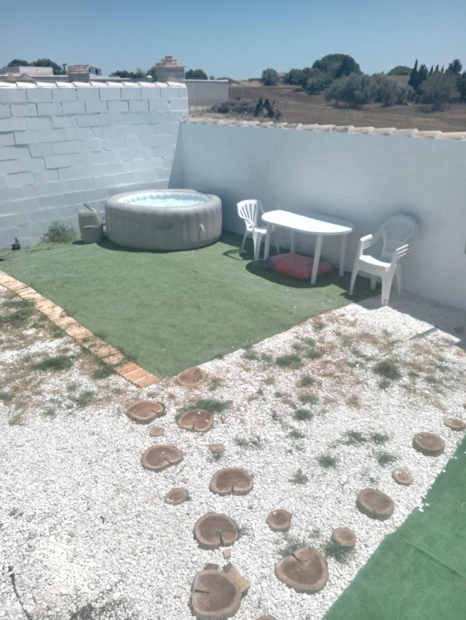 Casita Mh Acogedora Para 6 Con Jacuzzy Chiclana de la Frontera Ngoại thất bức ảnh